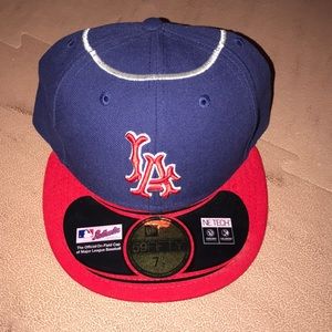 NWT LA baseball Cap size 7.5